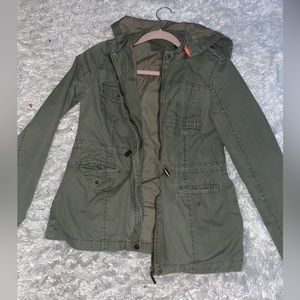 Army green zip-up jacket (S)